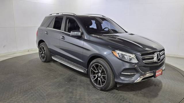 2016 Mercedes-Benz GLE-Class GLE 300d AWD photo