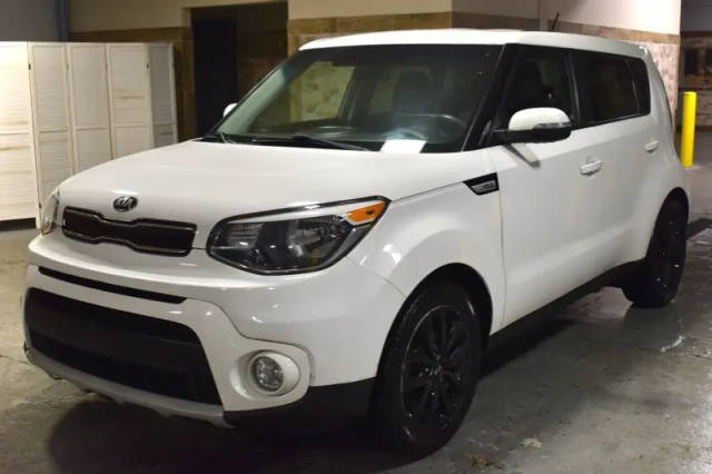 2019 Kia Soul + FWD photo