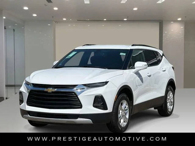 2020 Chevrolet Blazer LT FWD photo