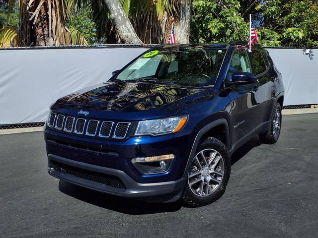 2020 Jeep Compass Latitude w/Sun/Safety Pkg 4WD photo