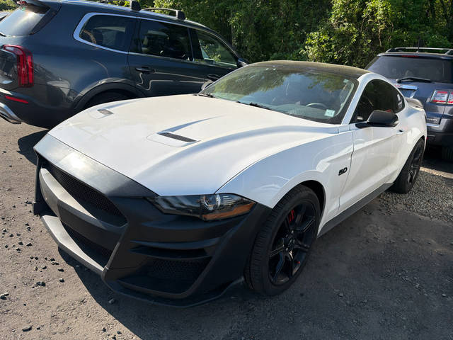2020 Ford Mustang GT Premium RWD photo