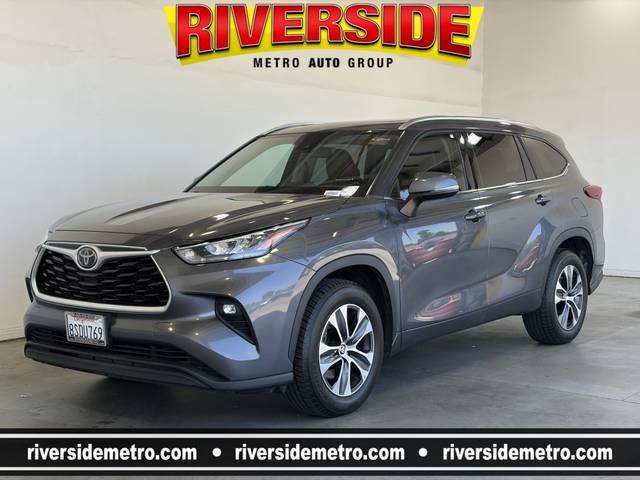 2020 Toyota Highlander XLE FWD photo