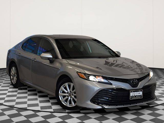 2020 Toyota Camry LE FWD photo