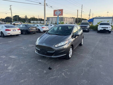 2019 Ford Fiesta SE FWD photo