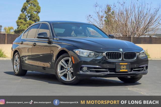 2017 BMW 3 Series 330e iPerformance RWD photo