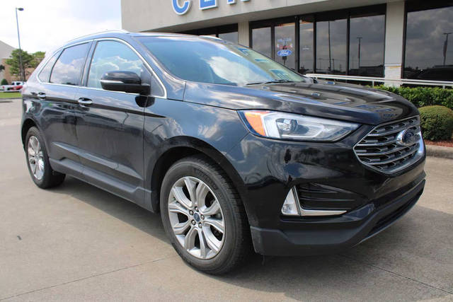 2019 Ford Edge Titanium FWD photo