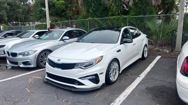 2020 Kia Optima SE FWD photo
