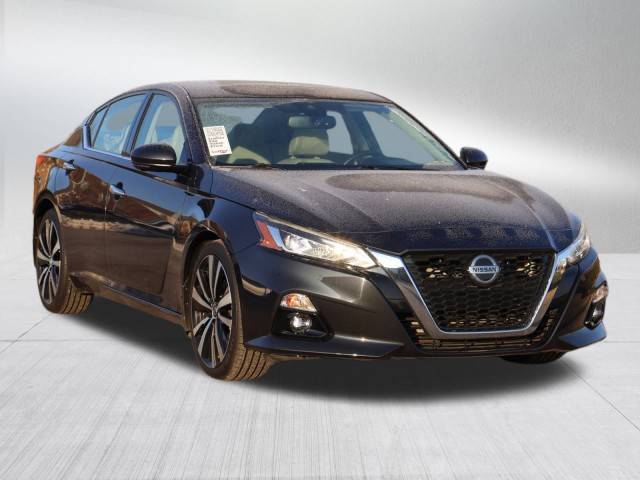 2020 Nissan Altima 2.5 Platinum FWD photo
