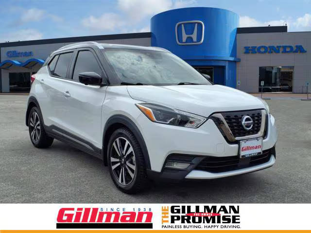 2020 Nissan Kicks SR FWD photo