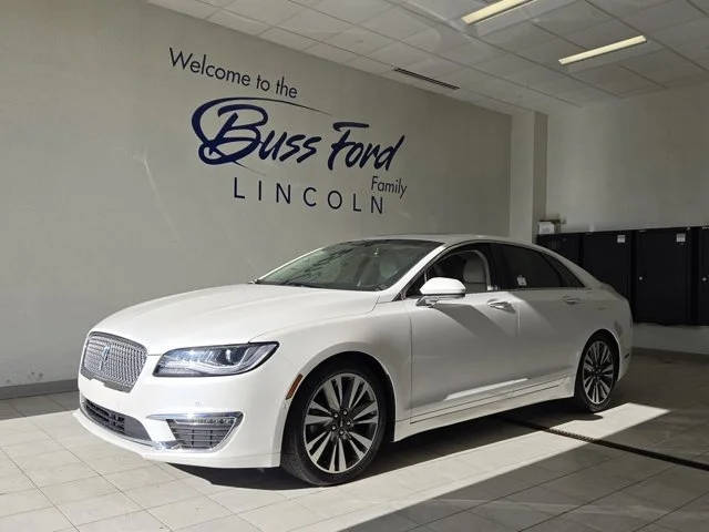 2020 Lincoln MKZ Reserve FWD photo