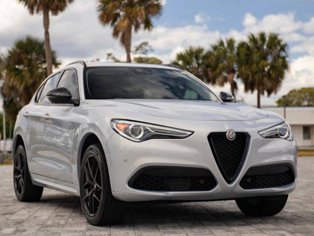 2020 Alfa Romeo Stelvio Sport RWD photo