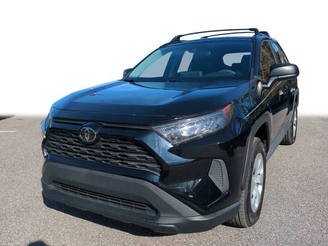2020 Toyota RAV4 LE FWD photo