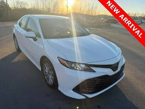2020 Toyota Camry LE FWD photo