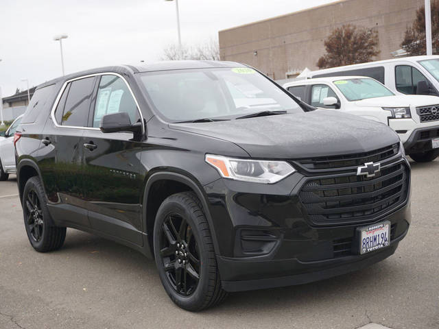 2020 Chevrolet Traverse LS FWD photo