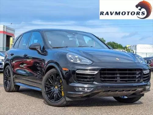 2016 Porsche Cayenne Turbo S AWD photo