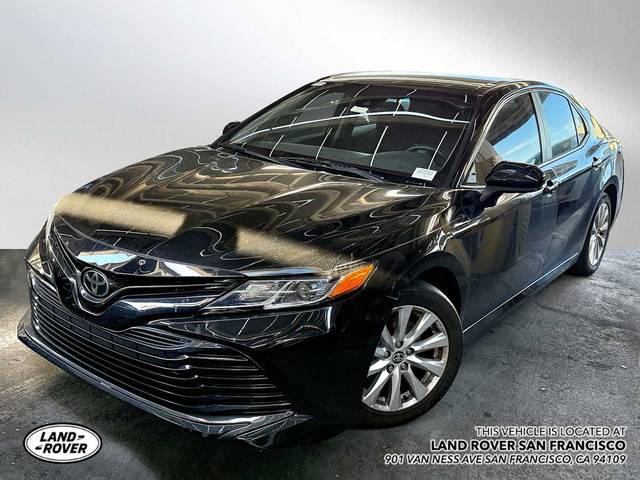 2020 Toyota Camry LE FWD photo