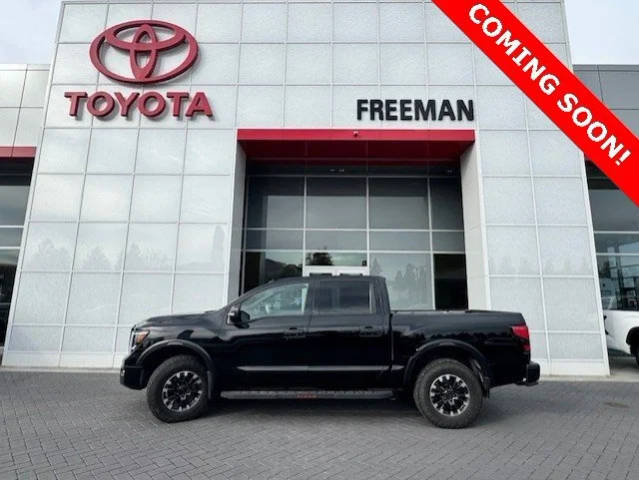 2020 Nissan Titan PRO-4X 4WD photo