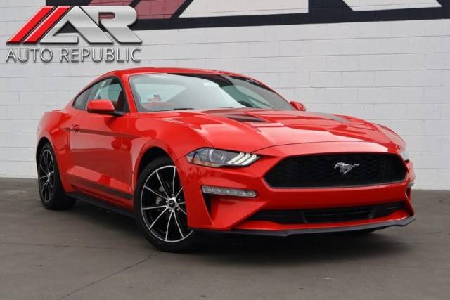 2020 Ford Mustang EcoBoost RWD photo