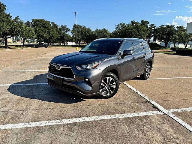 2020 Toyota Highlander XLE FWD photo