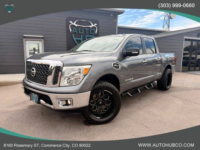2017 Nissan Titan S 4WD photo