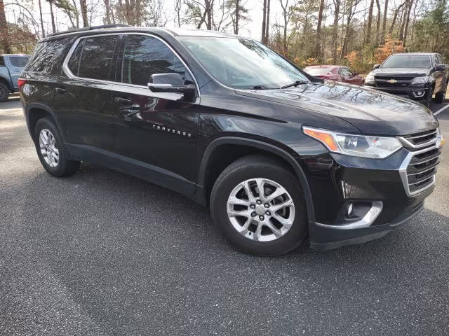 2020 Chevrolet Traverse LT Cloth FWD photo