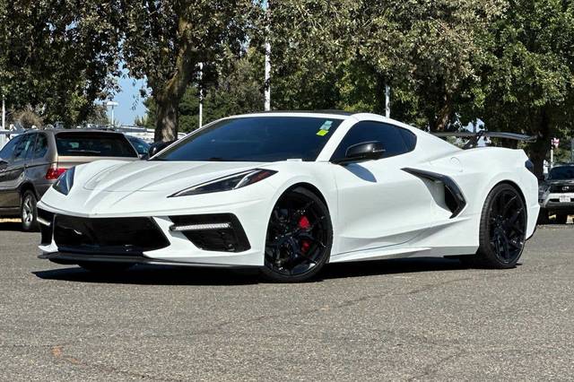 2020 Chevrolet Corvette 2LT RWD photo