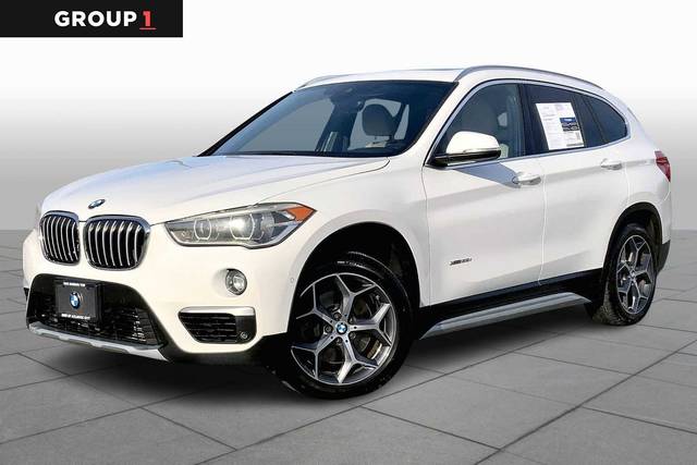 2017 BMW X1 xDrive28i AWD photo