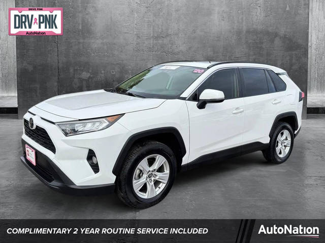 2020 Toyota RAV4 XLE AWD photo