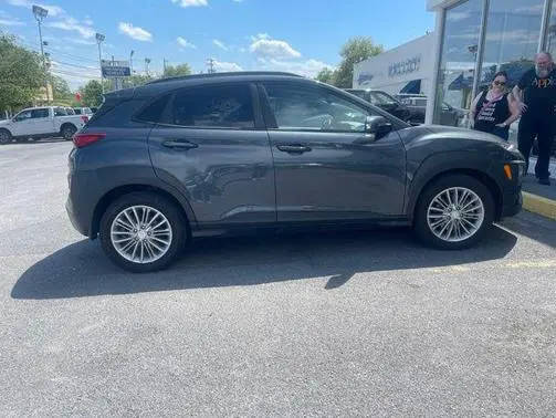 2020 Hyundai Kona SEL AWD photo
