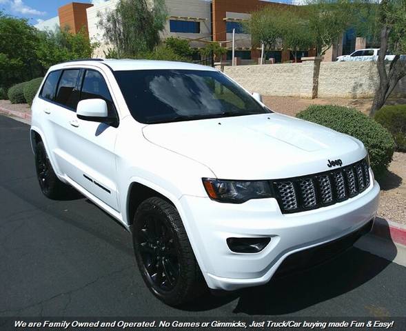 2020 Jeep Grand Cherokee Altitude 4WD photo