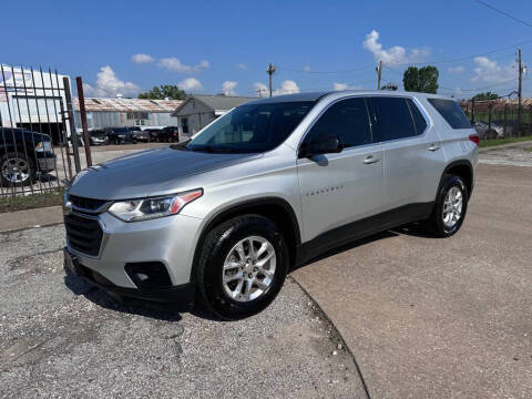 2020 Chevrolet Traverse LS FWD photo