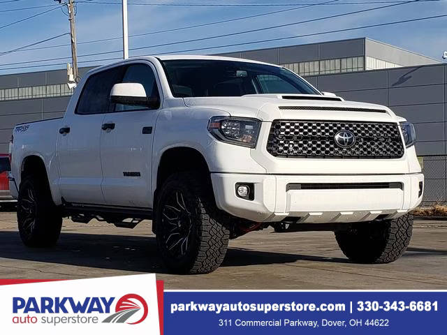 2020 Toyota Tundra SR5 4WD photo