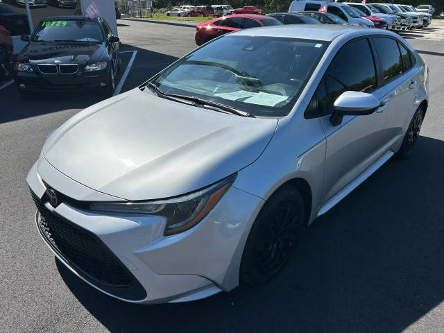 2020 Toyota Corolla LE FWD photo