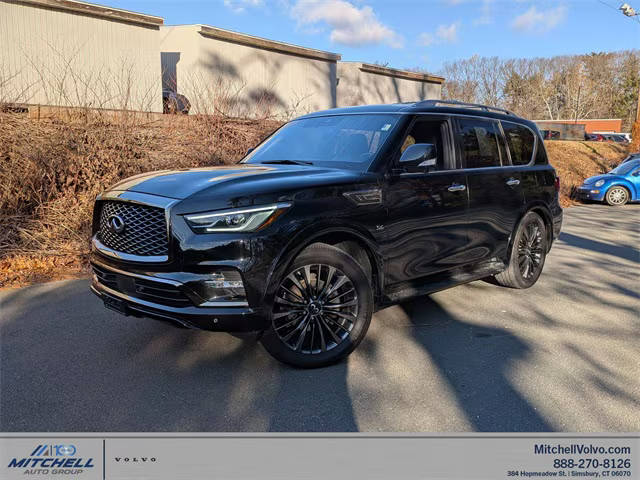 2020 Infiniti QX80 LUXE 4WD photo