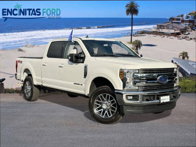 2019 Ford F-250 Super Duty LARIAT 4WD photo