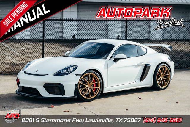 2020 Porsche Cayman GT4 RWD photo
