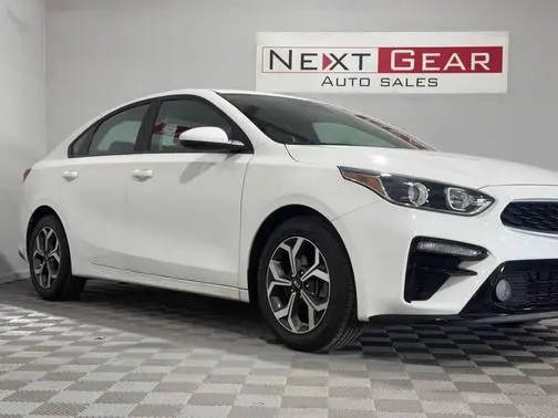 2020 Kia Forte LXS FWD photo