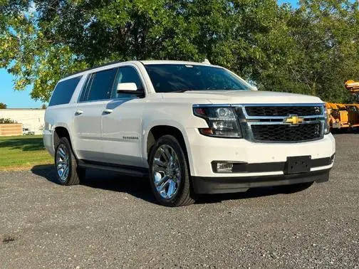 2020 Chevrolet Suburban LT 4WD photo