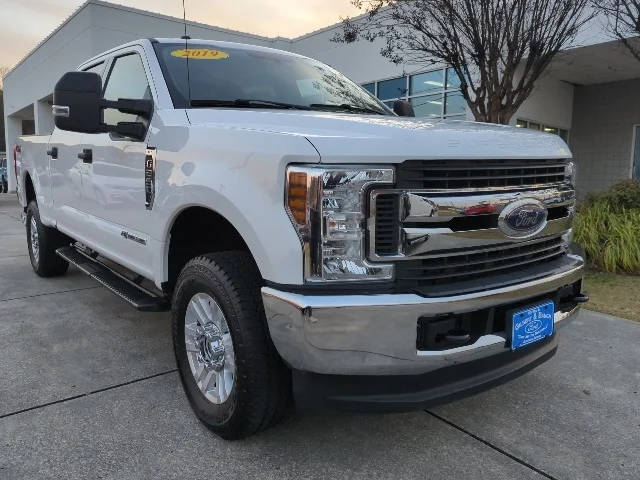 2019 Ford F-250 Super Duty XLT 4WD photo