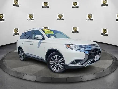 2020 Mitsubishi Outlander SEL FWD photo