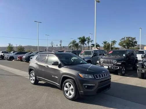 2020 Jeep Compass Latitude FWD photo