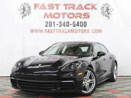 2020 Porsche Panamera 4 AWD photo