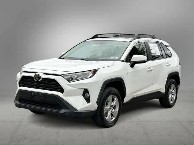 2020 Toyota RAV4 XLE AWD photo