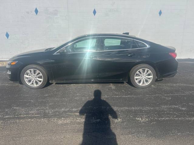 2020 Kia Optima SE FWD photo