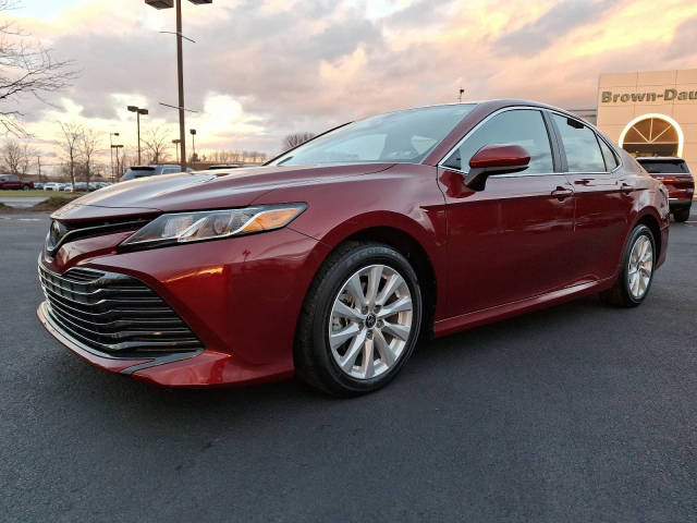 2020 Toyota Camry LE FWD photo