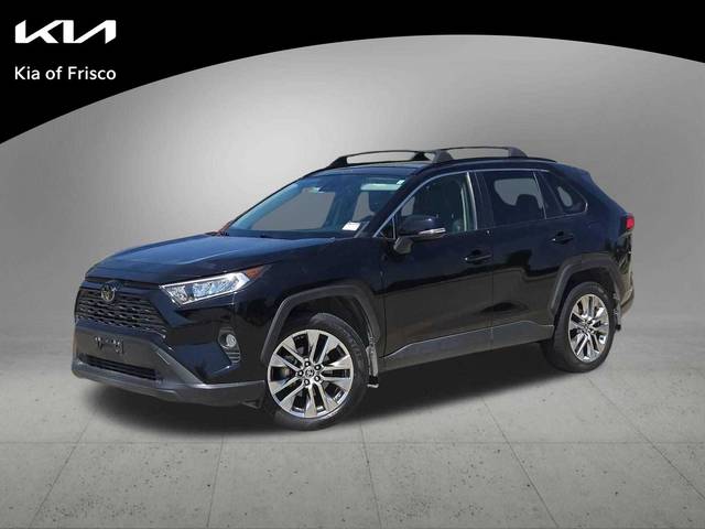 2020 Toyota RAV4 XLE Premium FWD photo
