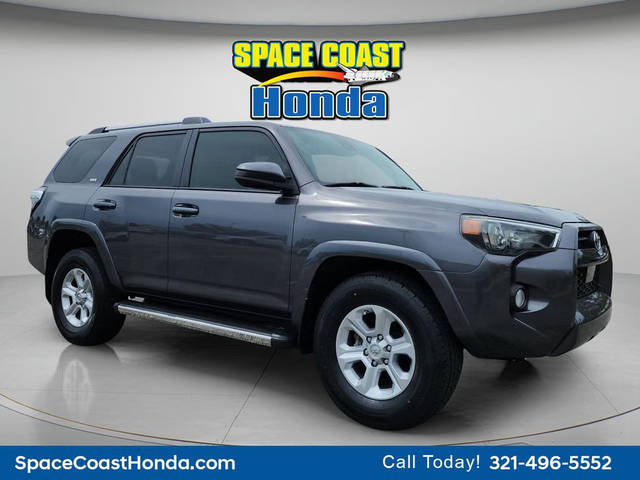 2020 Toyota 4Runner SR5 RWD photo