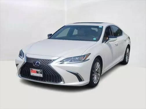 2020 Lexus ES ES 300h Luxury FWD photo