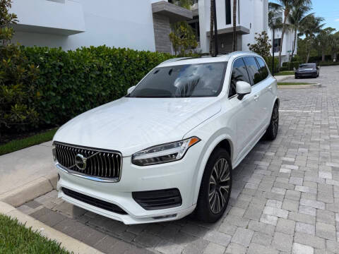 2020 Volvo XC90 Momentum FWD photo