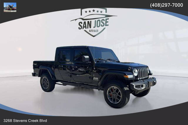 2020 Jeep Gladiator Overland 4WD photo